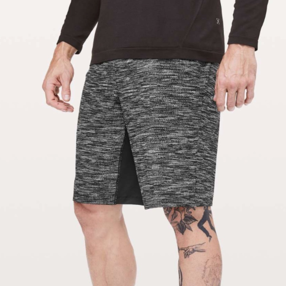 Lululemon T.H.E. Short Linerless 11"